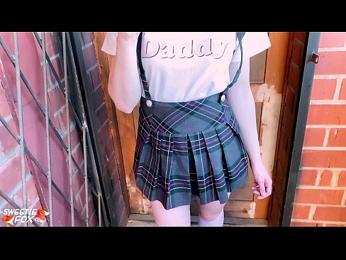 ❤️ Schoolgirl Mengisap penisnya dalam-dalam dan meniduri alih-alih kelas. ️ Video porno di porno id.it-com.top